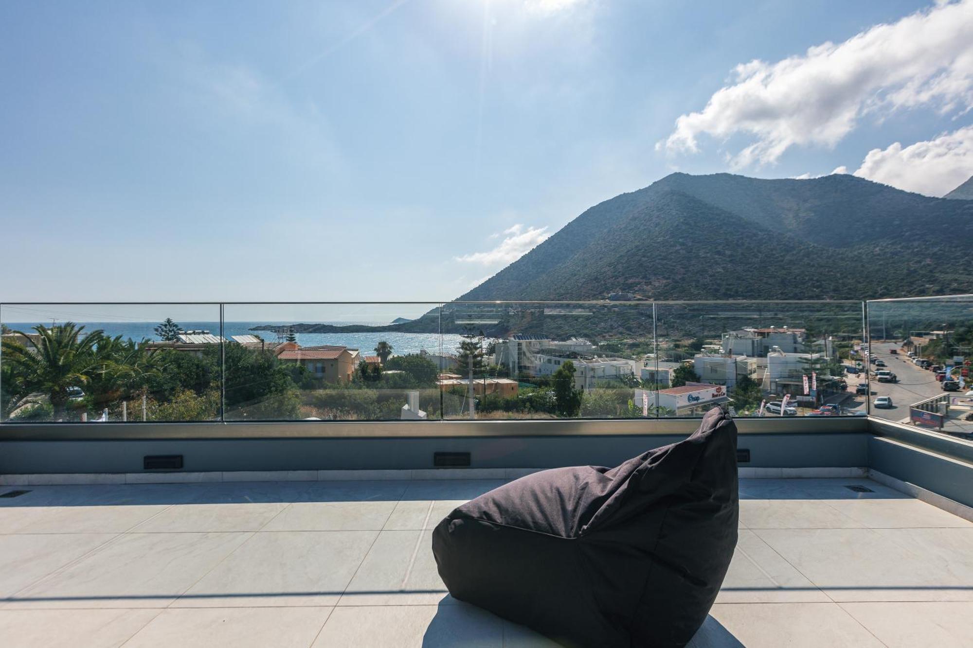 Isla & * Bali (Crete)